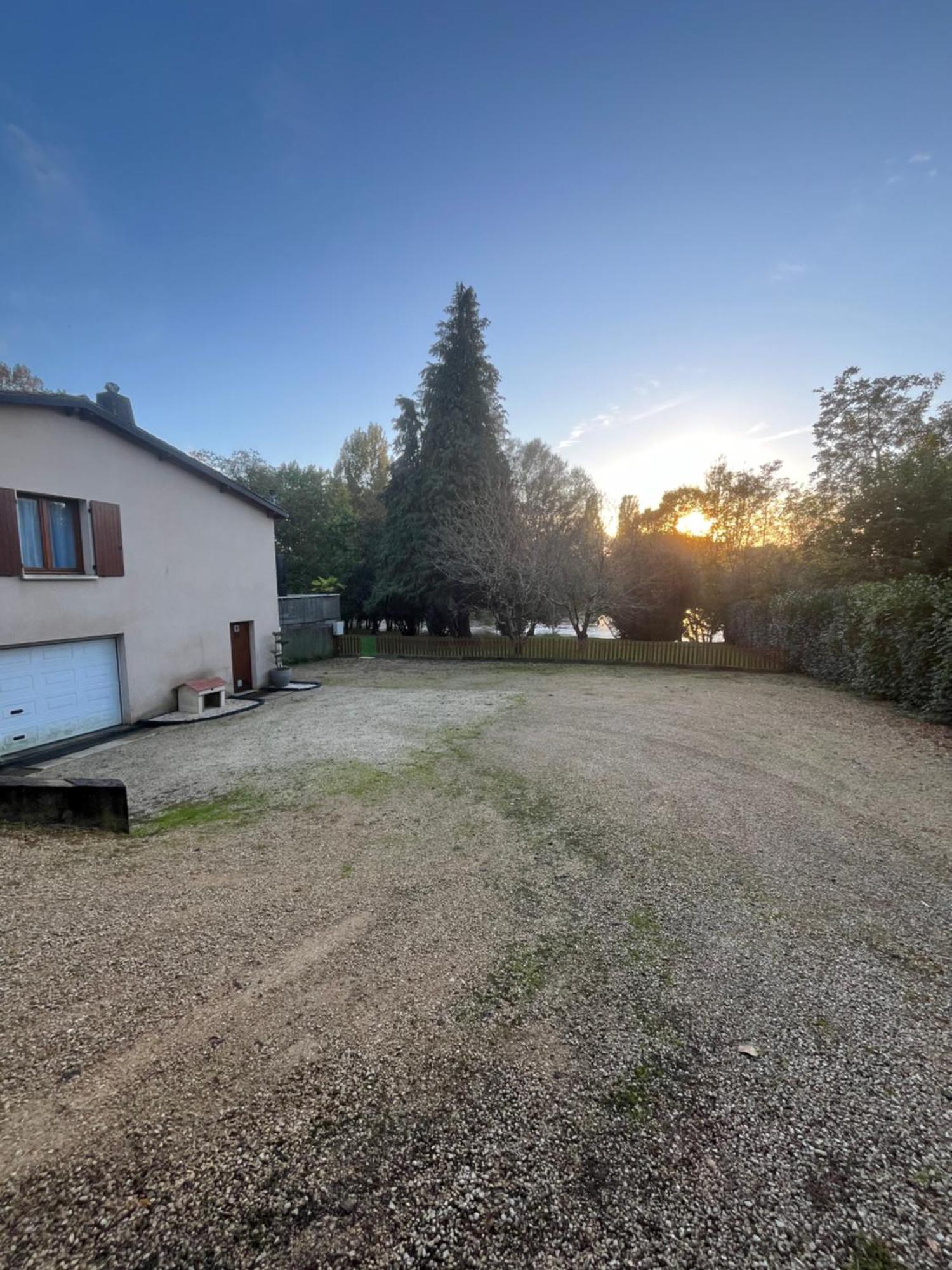 Logement Paisible En Bord De Vienne Bonneuil-Matours Екстер'єр фото